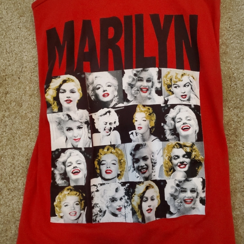 Marilyn Monroe Red Graphic Tank Top